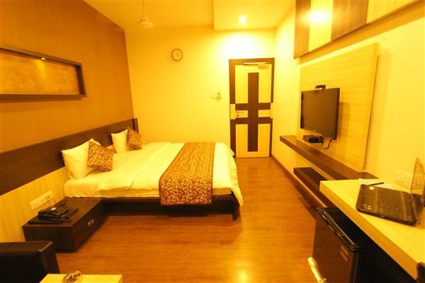 Princess Hotell Ankleshwar Exteriör bild