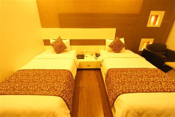 Princess Hotell Ankleshwar Exteriör bild