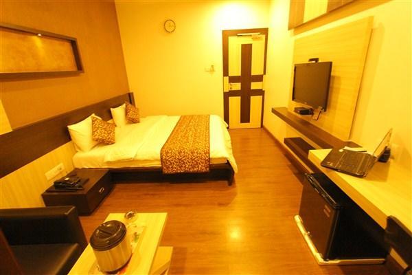 Princess Hotell Ankleshwar Exteriör bild