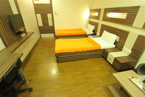 Princess Hotell Ankleshwar Exteriör bild
