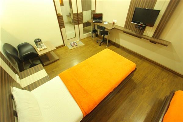 Princess Hotell Ankleshwar Exteriör bild